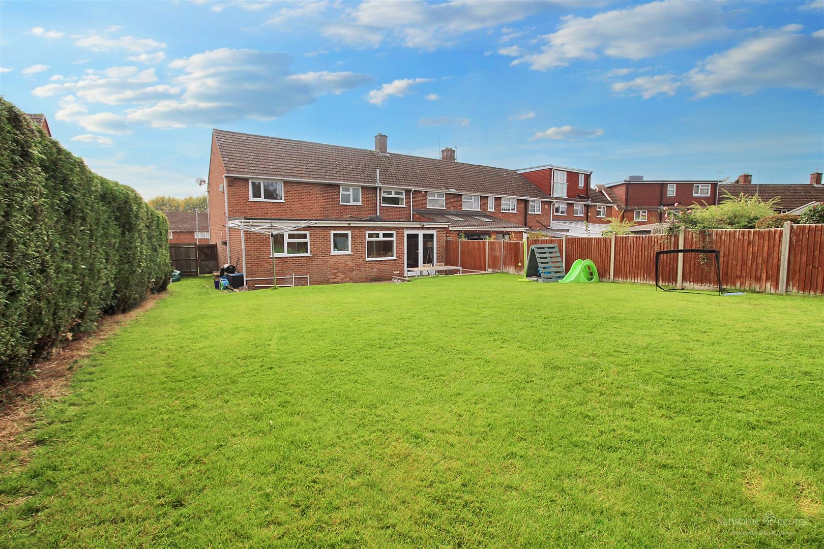 Ashampstead Road, Southcote, Reading